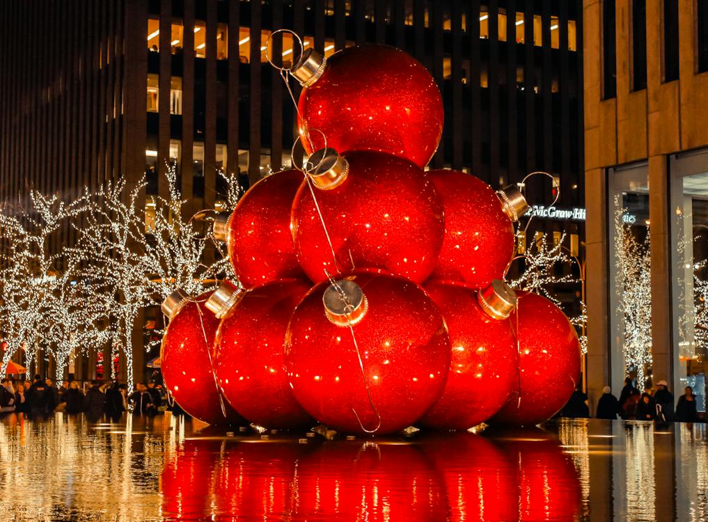 Experience the Magic of Christmas in New York